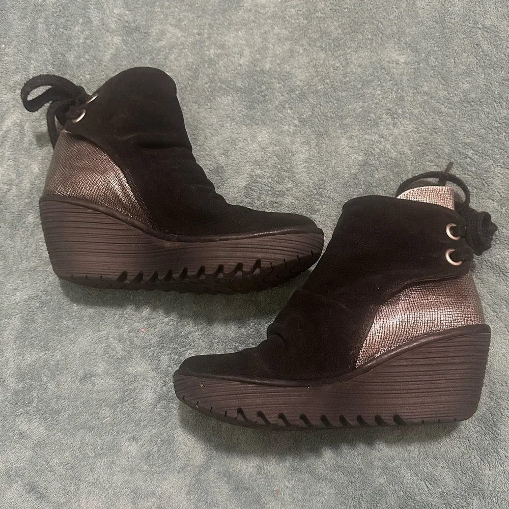 Fly London Yama Suede & Leather Lace-Up Wedge Ankle Boots 36